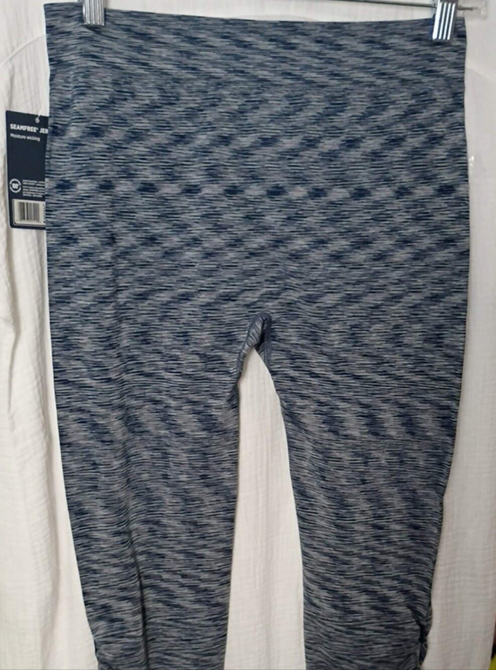 JOCKEY Navy Blue Seam-free Space-Dyed Capri Leggings -  SIZE Large NWT - Picture 4 of 7
